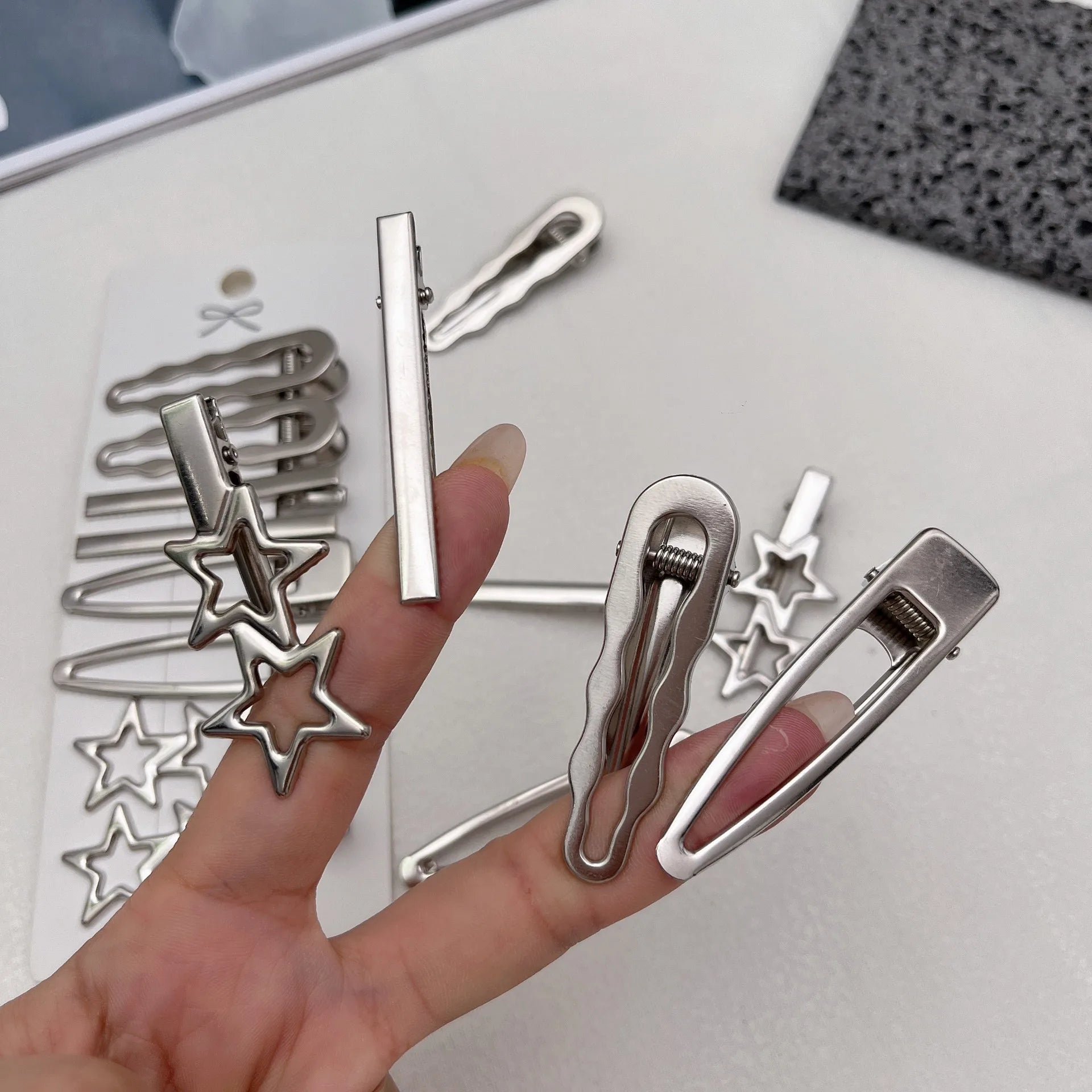Silver Metal Duckbill Hair Clips for Stylish Women - Smarsty