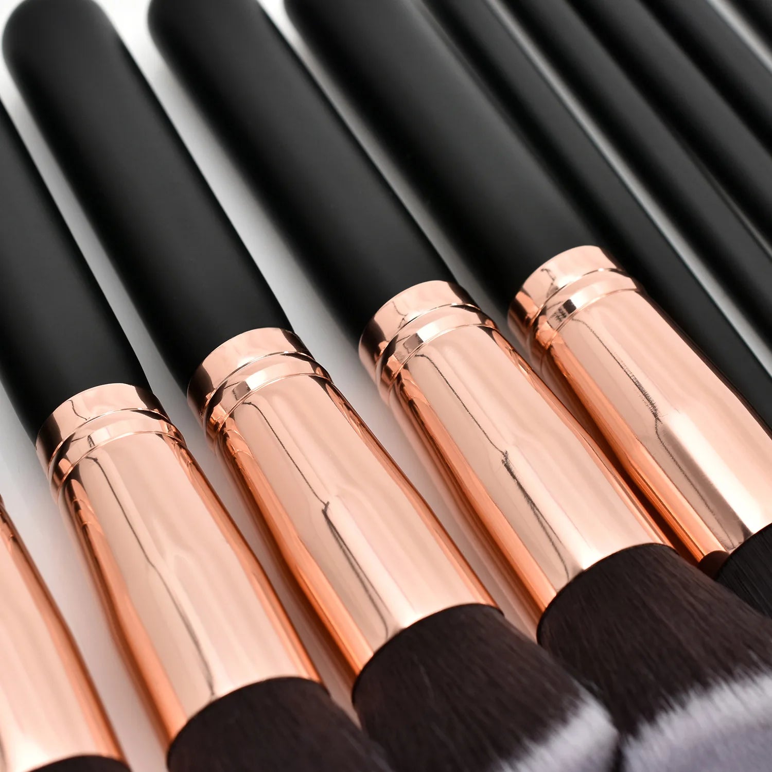 14Pcs Makeup Brush Set for Beginners Soft Bristle Powder Brush Blush Eye Shadow Beauty Tools, Buy 14pcs Brush Get 1 Free Sponge