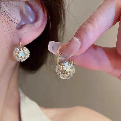 Minimal Geometric Circle Pearl Stud Earrings for Women - Smarsty