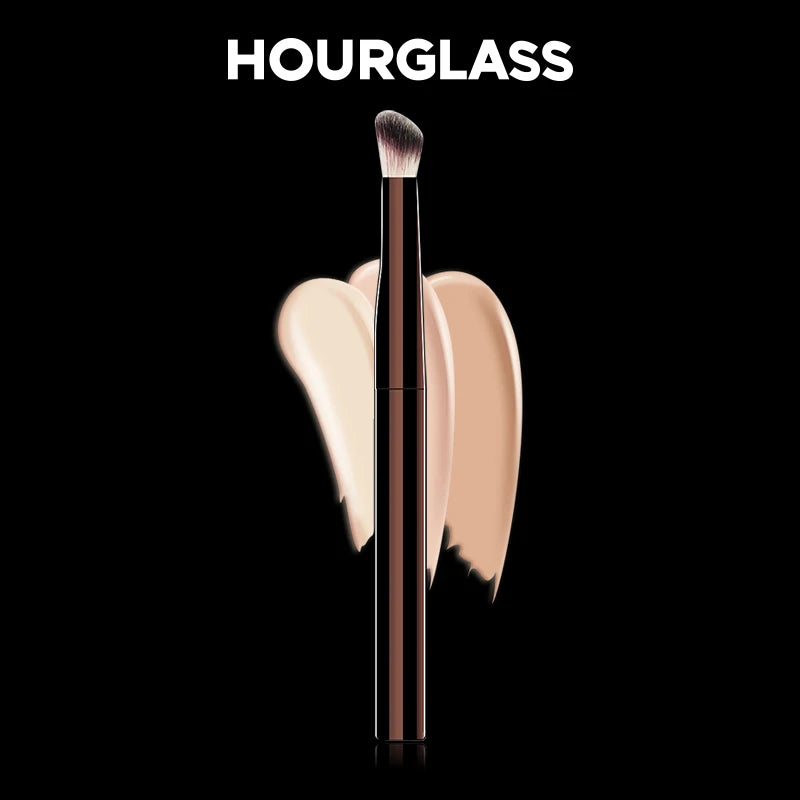 Hourglass No 19 Concealer Brush for Seamless Finish - Smarsty