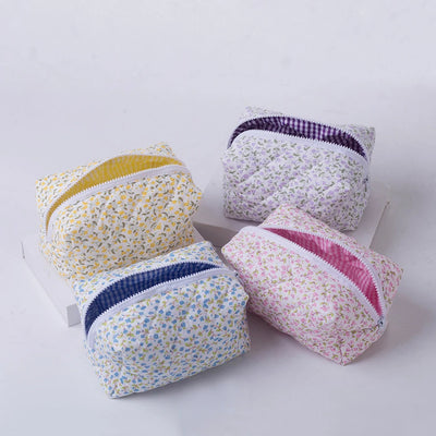 Storage Organizer Floral Puffy Quilted Makeup Bag Flower Printed Cosmetic Pouch Large Travel Cosmetic Bag Makeup Accessory - Smarsty