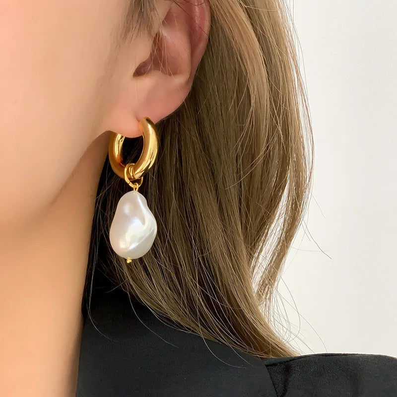 Elegant Gold Vintage Circle Drop Earrings with Baroque Pearl - Smarsty