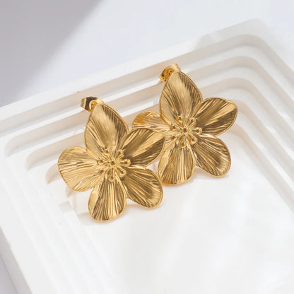 Romantic Flower Petal Tassel Earrings with Imitation Pearls - Smarsty