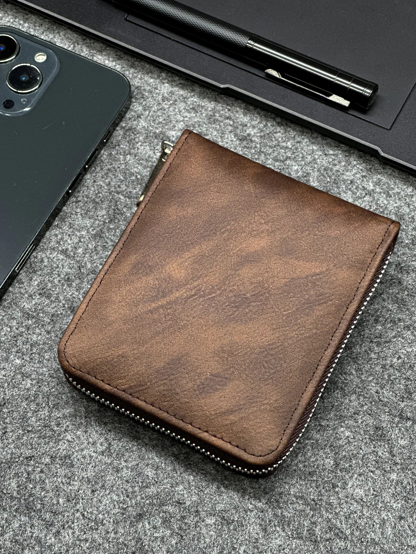 Zippered Slim Mens PU Wallet - Compact Size for Coins & Cards - Business Design - Smarsty