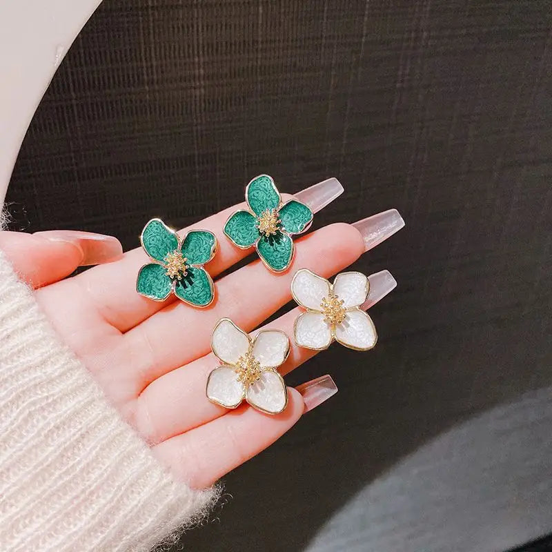 Vintage Sweet Flower Stud Earrings For Women Bridal - Smarsty