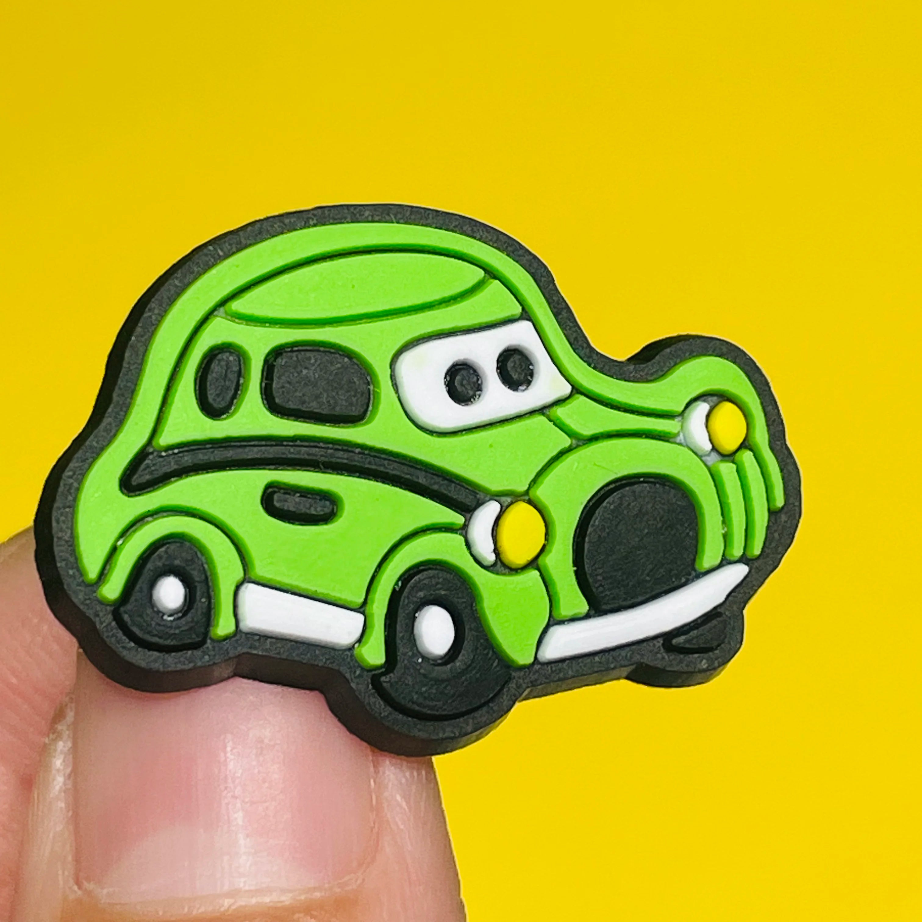 1Pcs Mix Cars Luigi Ramone Lightning McQueen PVC Shoe Charms Kids Popular Buckle Decorations Fit Birthday Gifts