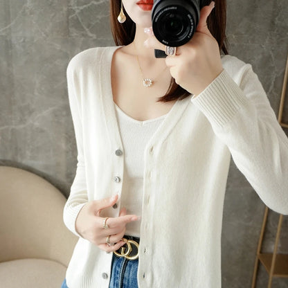 2024 New V-Neck Temperament Small Fragrant Wind Women Loose Sweater Sweater All Sweater Coat Special Offer Cardigan ZHI D035