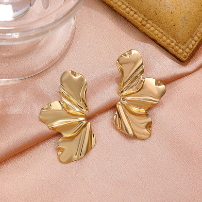 Minimalist Half Flower Gold Stud Earrings For Women - Smarsty