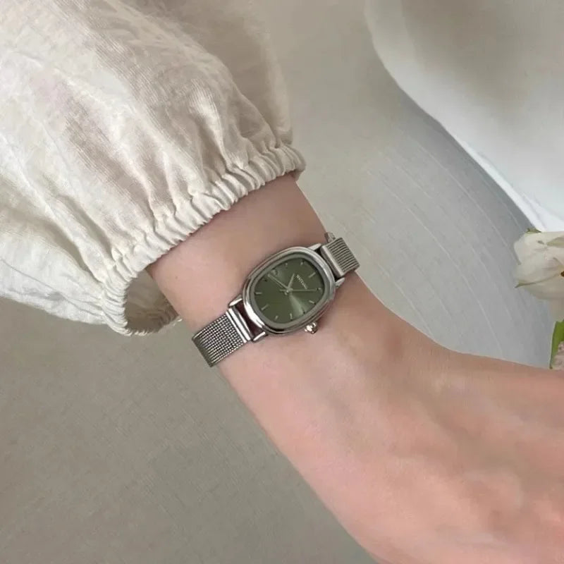 Small Oval Dial Green Quartz Watch for Women - Smarsty