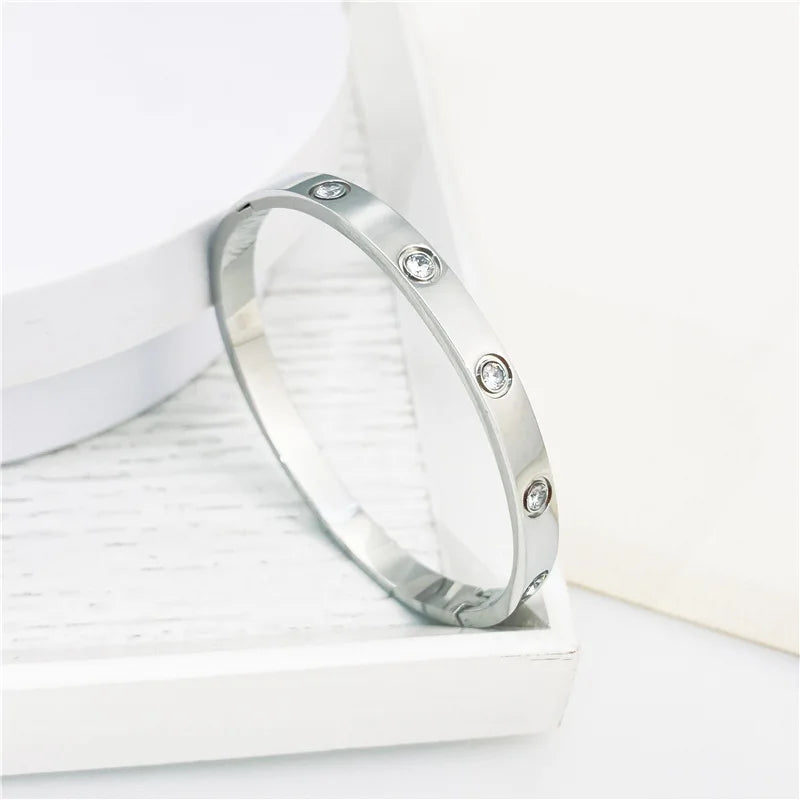 Gold Color Zircon Cross Nut Nail Bracelet for Women - Smarsty