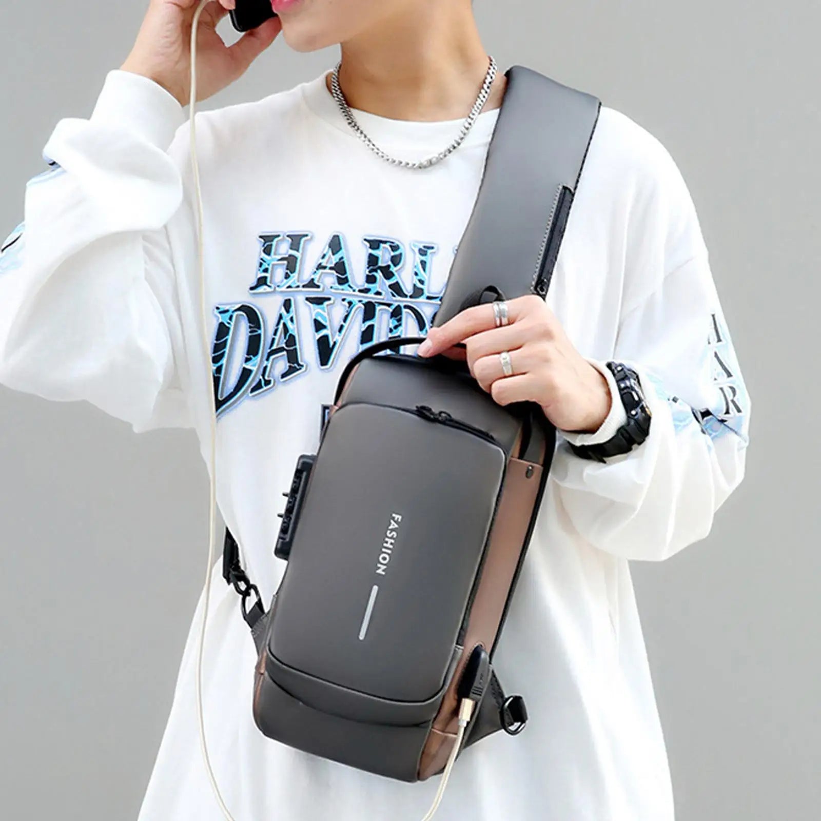 Anti Theft Chest Bag With USB Charging Crossbody For Men - Smarsty