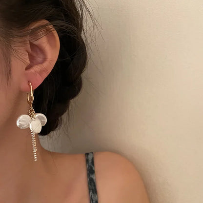 Baroque Heart Tassel Drop Earrings for Fashionable Women - Smarsty