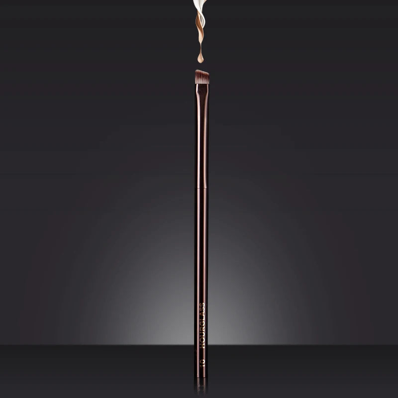 Hourglass Angled Eyeliner Brush Soft Fiber Design - Smarsty