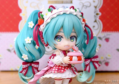 10cm #1939 Hatsune Miku Anime Figure 15th Anniversary Strawberry Miku Action Figure #1940 PVC Collection Model Doll Toys Gift - Smarsty