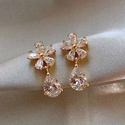 Zircon Stud Earrings Floral Leaf With Pearl Shimmer - Smarsty