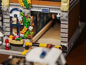 Brick Town Police Station House Buildings Sets,City Apartment Store Model Modular Buildings Blocks Gift for Adults Kids 3200PCS
