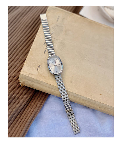 Fashionable Women's Quartz Watch with Gold Bracelet - Smarsty