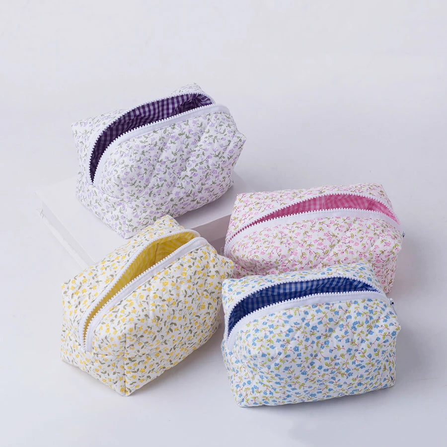 Storage Organizer Floral Puffy Quilted Makeup Bag Flower Printed Cosmetic Pouch Large Travel Cosmetic Bag Makeup Accessory - Smarsty