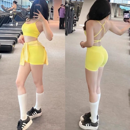 Seamless hip hugging fitness shorts, internet famous sports three part pants, high waisted and high stretch peach hip pants for - Smarsty