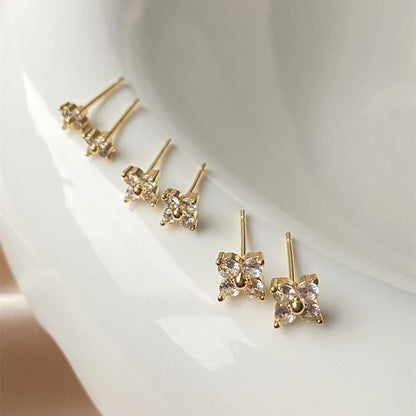 Minimalist Flower Stud Earrings Gold Cubic Zirconia - Smarsty