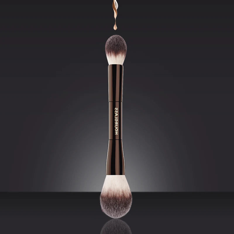 Hourglass No 18 Veil Powder Brush with Soft Fiber Hair - Smarsty