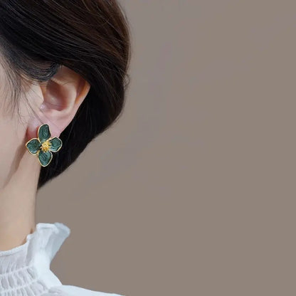 Vintage Sweet Flower Stud Earrings For Women Bridal - Smarsty