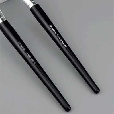 Professional Liquid Foundation Brush for Flawless Makeup - Smarsty