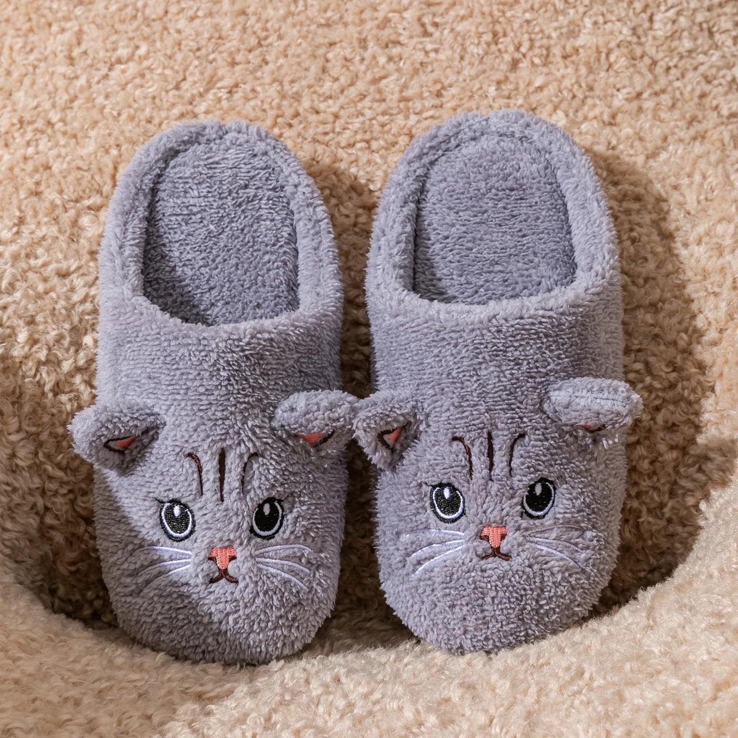 Women's Cartoon Cat Plush Slippers Cozy Winter Bedroom House Shoes with Non-Slip Soft Sole for Indoor Comfort Home Warm Shoes - Smarsty