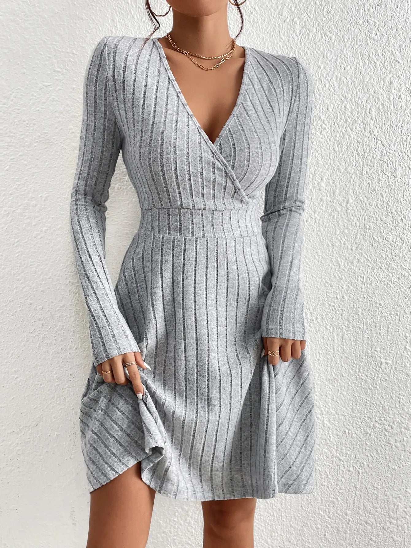 New for autumn/Winter 2024 Women Knit Slim Sexy Bodycon Dress V-Neck Long Sleeve Dress Solid Casual Midi Sweater Dress - Smarsty