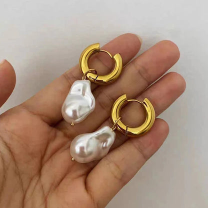 Elegant Gold Vintage Circle Drop Earrings with Baroque Pearl - Smarsty