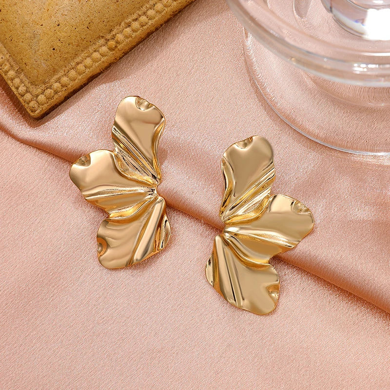 Minimalist Half Flower Gold Stud Earrings For Women - Smarsty