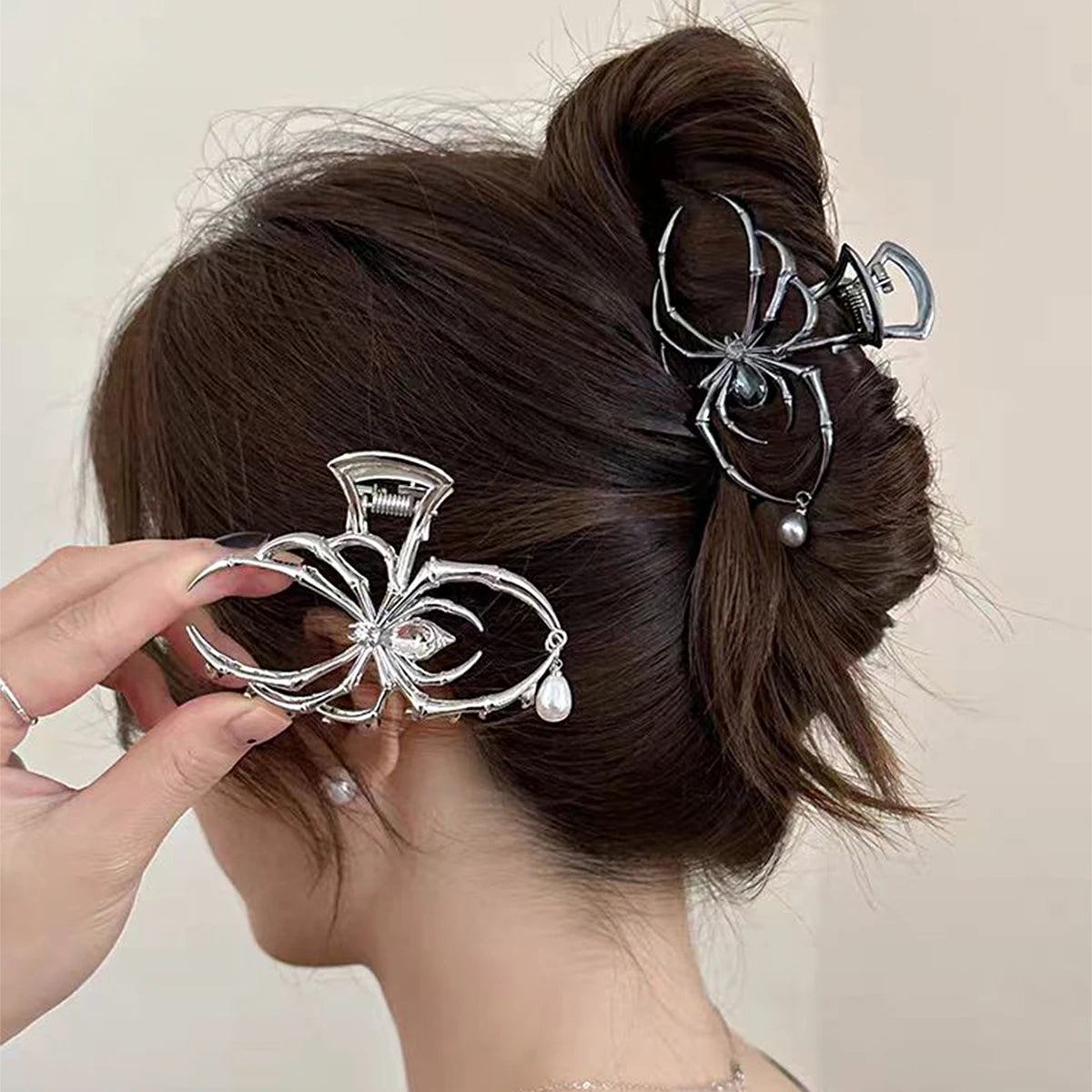 Gothic Spider Pearl Metal Hair Claw Clip Strong Hold - Smarsty