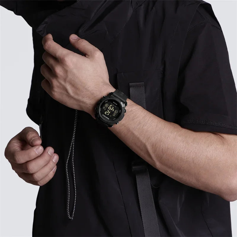 NAVIFORCE NF7104 Men's Waterproof Digital Watch with Alarm - Smarsty