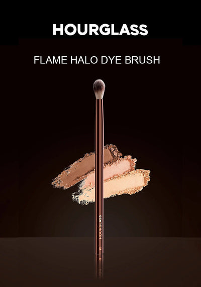 Hourglass Tapered Blender Brush for Effortless Eye Makeup - Smarsty