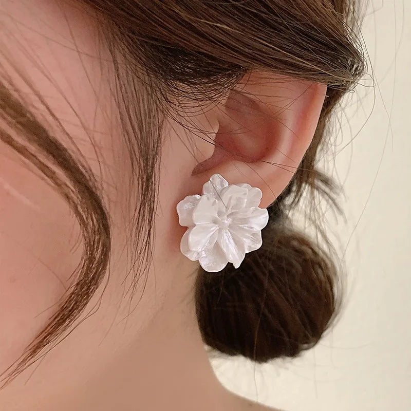 Large White Camellia Resin Stud Earrings Bridal Gift - Smarsty