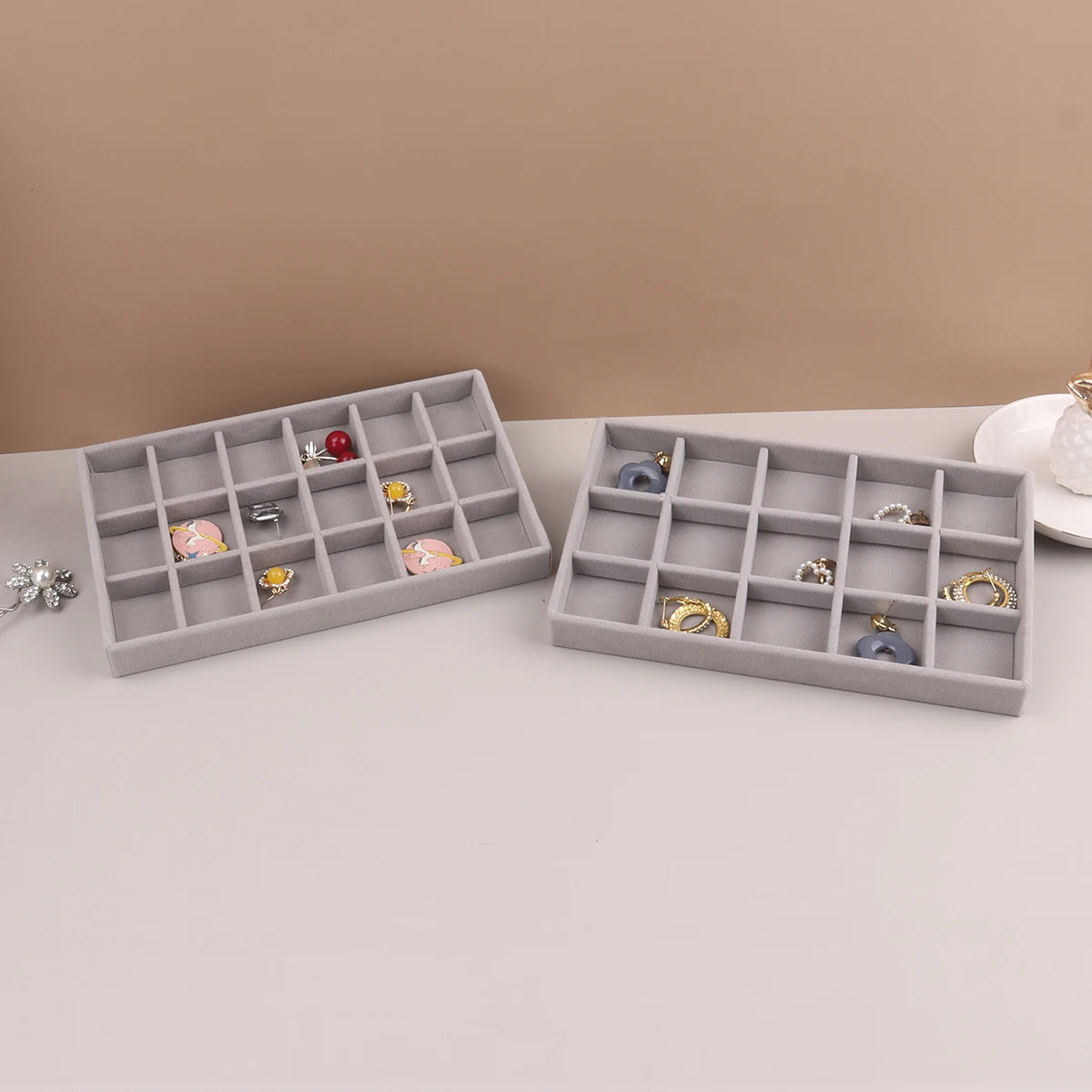 Velvet Jewelry Organizer Box for Rings and Necklaces - Smarsty