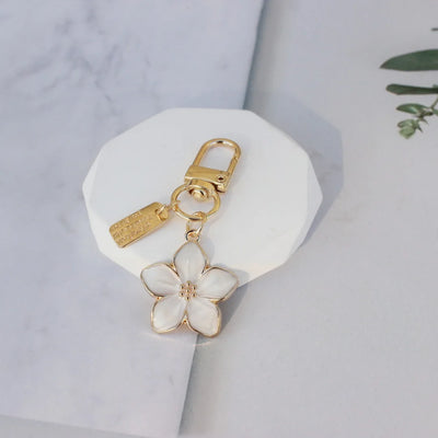 White Pear Blossom Keychain Cute Accessories Keychain Couple Matching  Keyrings Pendant Wholesale Items For Boutique - Smarsty