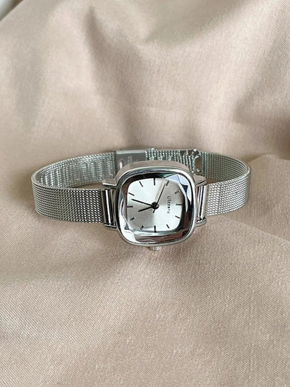 Fashion Women Small Dial Quartz Watch with Mesh Strap - Smarsty