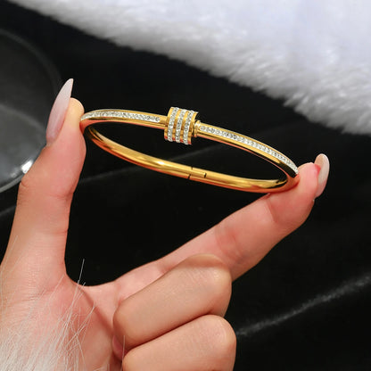 Stainless Steel Four-Leaf Clover Lucky Bracelet for Women - Smarsty