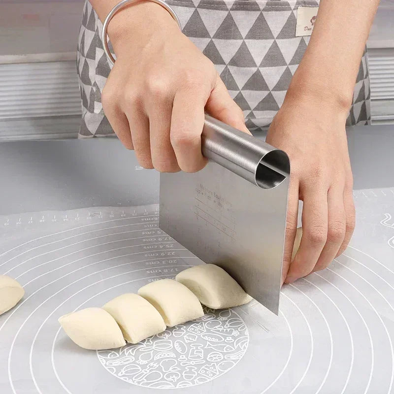 Stainless Steel Cake Scraper for Perfect Edges - Smarsty