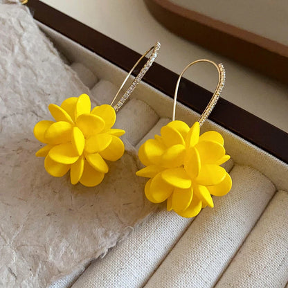 White Resin Flower Hoop Earrings for Women Fashion Jewelry - Smarsty