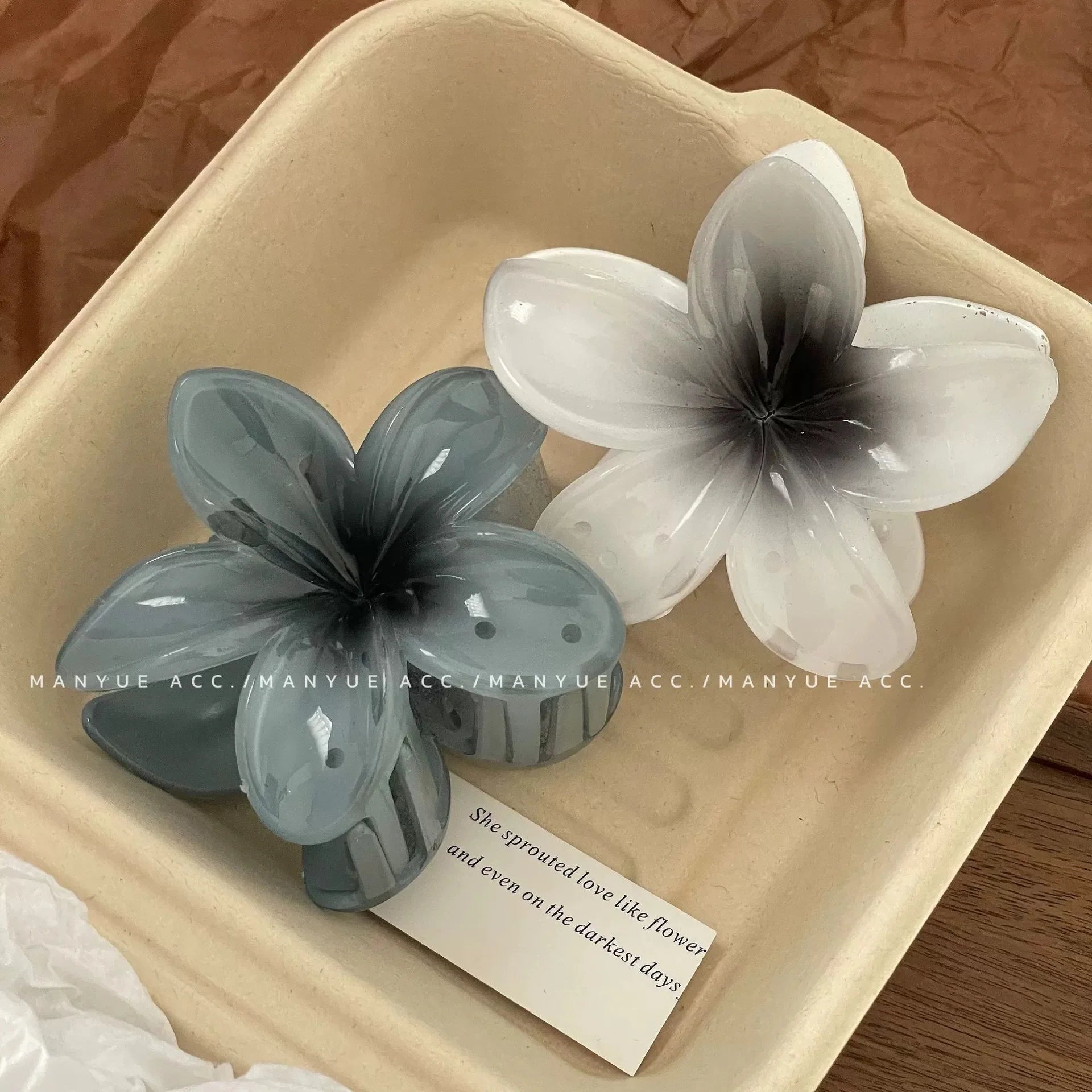 Elegant Gradient Flower Hair Clips Large Secure Hold - Smarsty