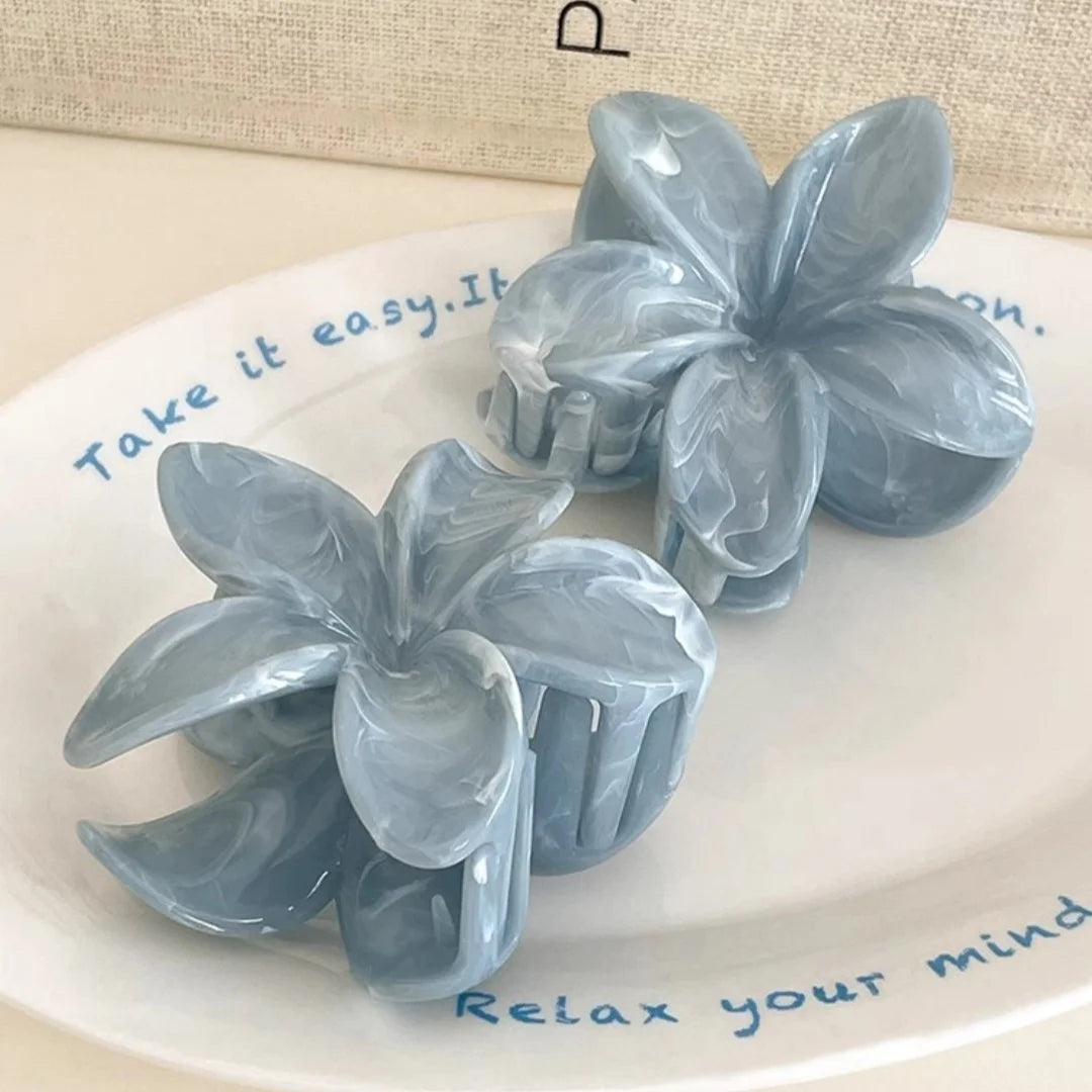 Floral Hair Clip With Strong Grip Lightweight Design - Smarsty