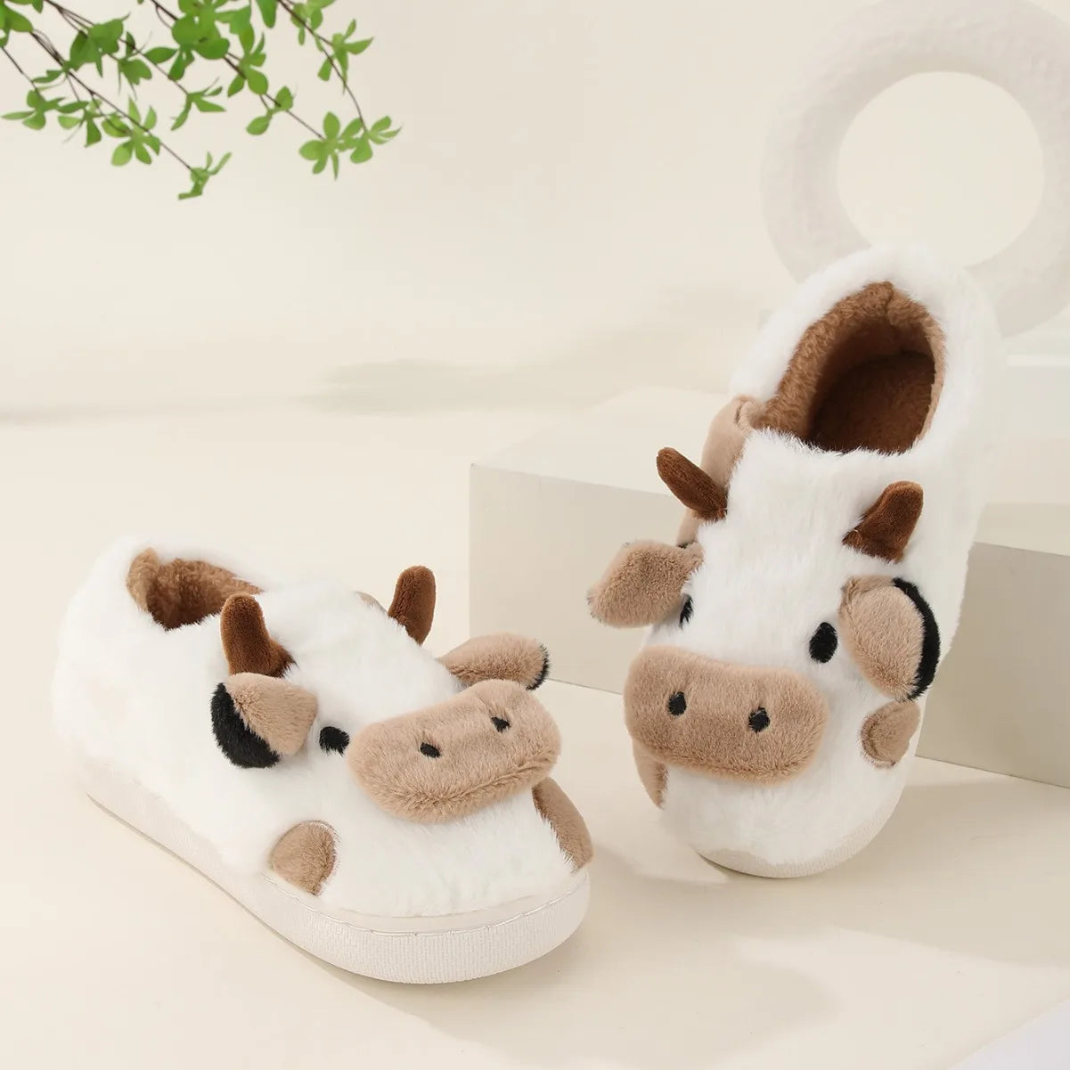 Winter Home Slippers for Couples Warm Plush Neutral Cartoon Cow Indoor Anti Slip Comfortable Cotton Slippers for Men and Women - Smarsty
