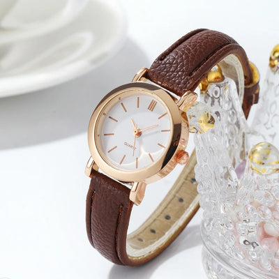Fashionable Small Dial Women’s Quartz Watch with Leather Band - Smarsty