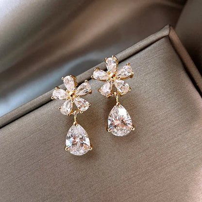 Zircon Stud Earrings Floral Leaf With Pearl Shimmer - Smarsty