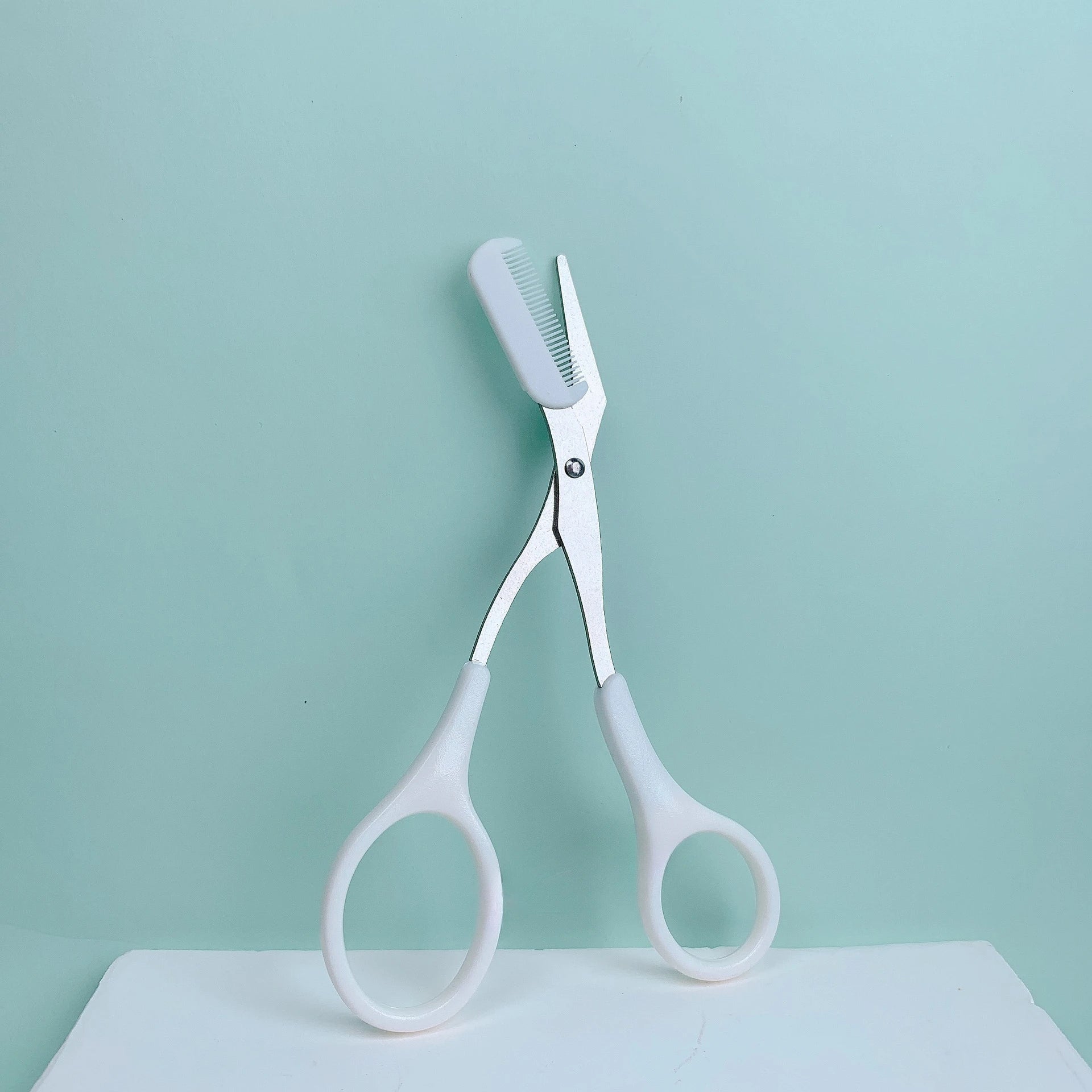 Pink Eyebrow Trimming Scissors with Built-In Comb - Smarsty
