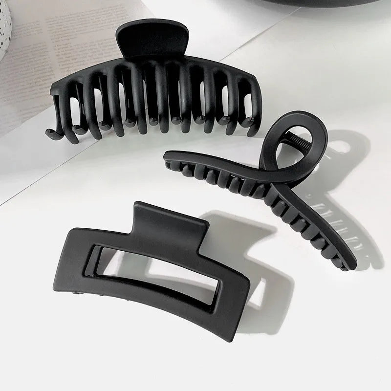 Elegant Black Geometric Hair Claw Secure Hold Easy Clip - Smarsty