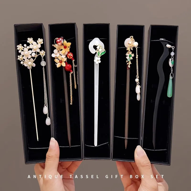 Elegant Flower Tassel Hair Clip for Women - Smarsty
