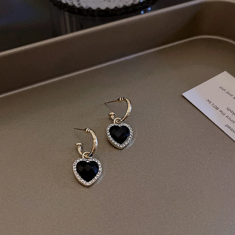 Elegant Black Heart Rhinestone Dangle Earrings for Women - Smarsty